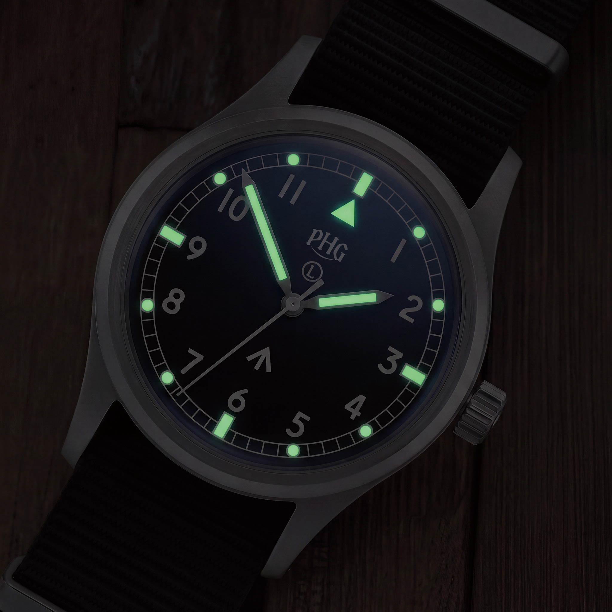 PHG W10‑1967 Reloj militar vin - Tropic Strap Vintage reseña y precio